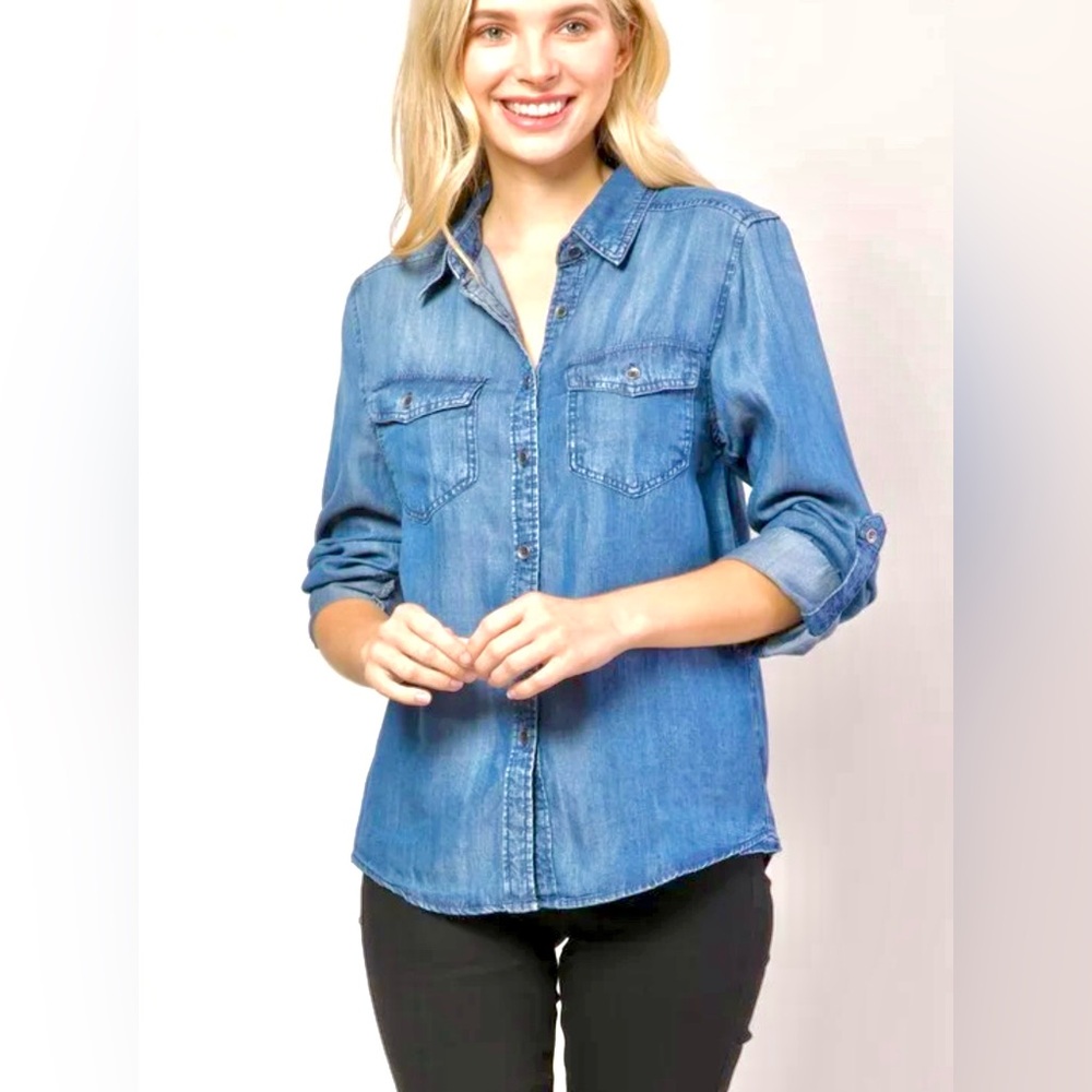 Passport Women’s Roll Tab Long Sleeve Blue Denim Button Down Shirt Size Medium